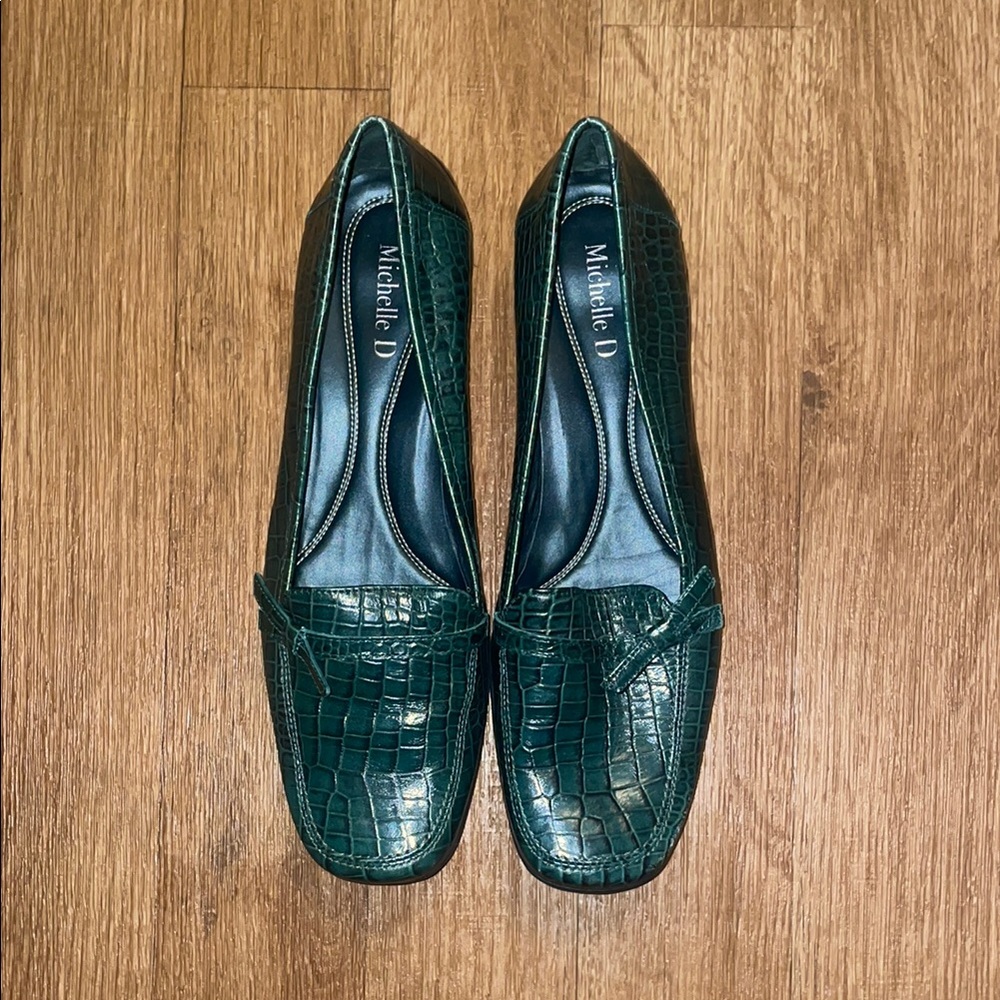 Michelle D Green Crocodile Pattern Loafers -Vintage